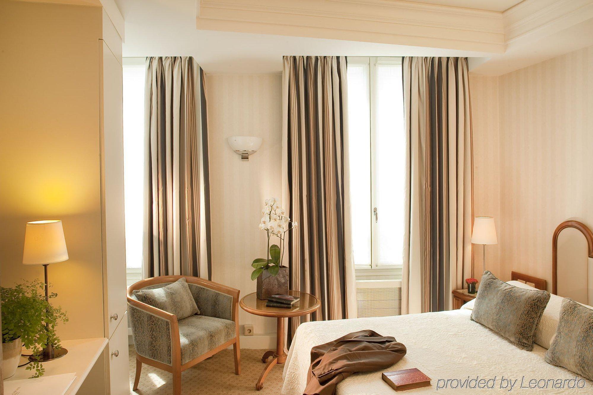 Hotel De L'Arcade Paris Bilik gambar